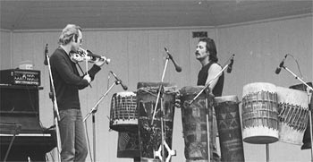 Dave 'Plod' Tarr (RIP) from East London & Colin Pratley - ex Freedom's Children with Western Fiddle & Southern Venda Cow Hide Drums 3rd Ear Music / Albert Park Free Concert (Date unknown) - David Marks